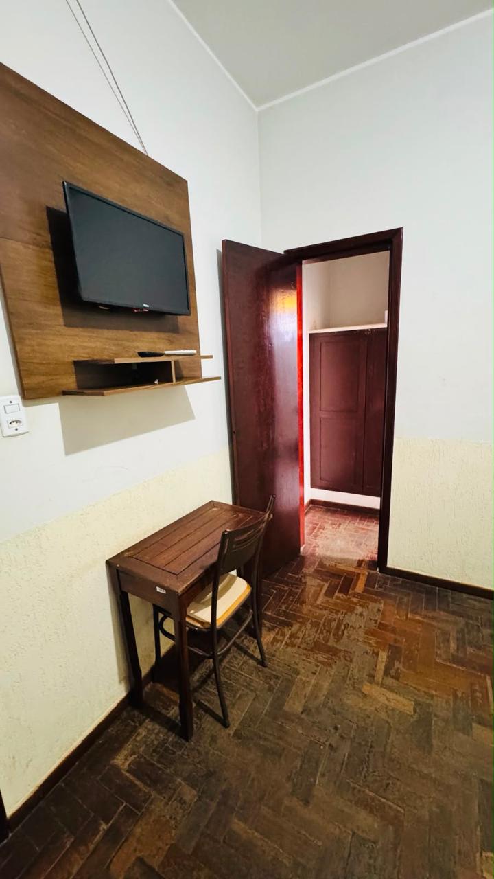 Área de trabalho no quarto
